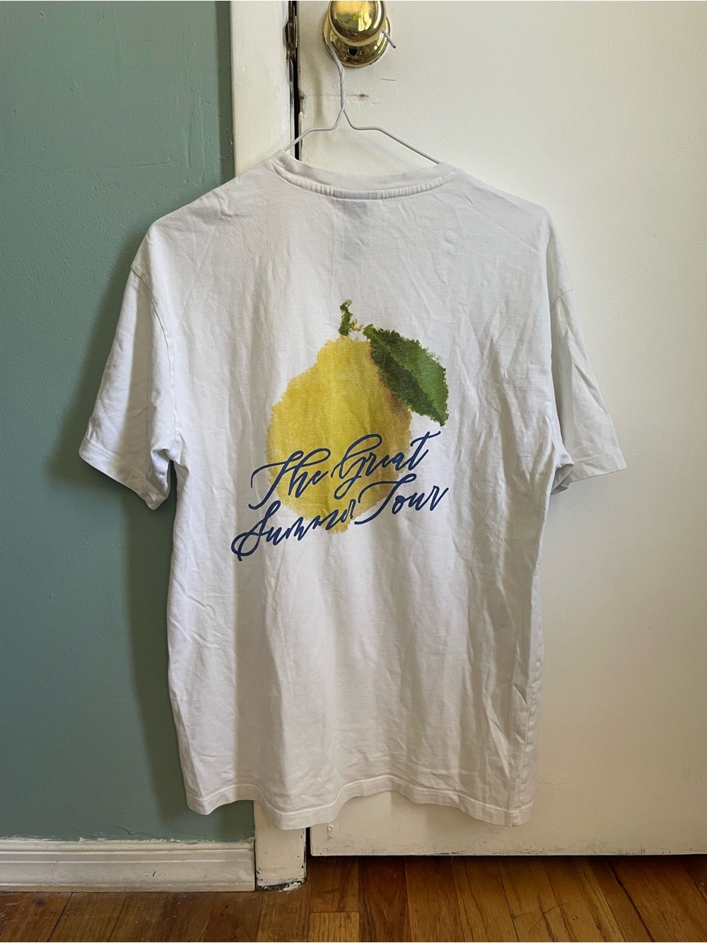lemon t-shirt